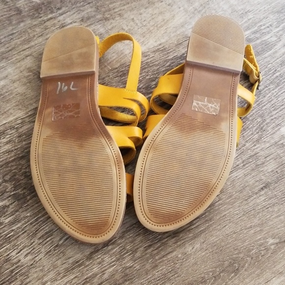 Madden girl womens sandals - Picture 3 of 4